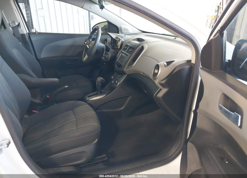 2015 CHEVROLET SONIC VIN: 1G1JC5SH4F4136377