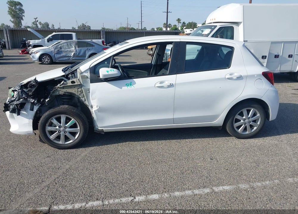 2015 TOYOTA YARIS LE VIN: VNKKTUD36FA054974