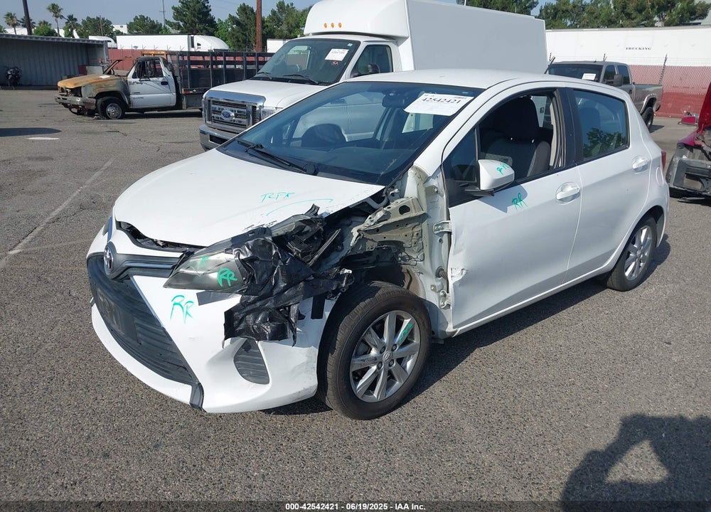 2015 TOYOTA YARIS LE VIN: VNKKTUD36FA054974