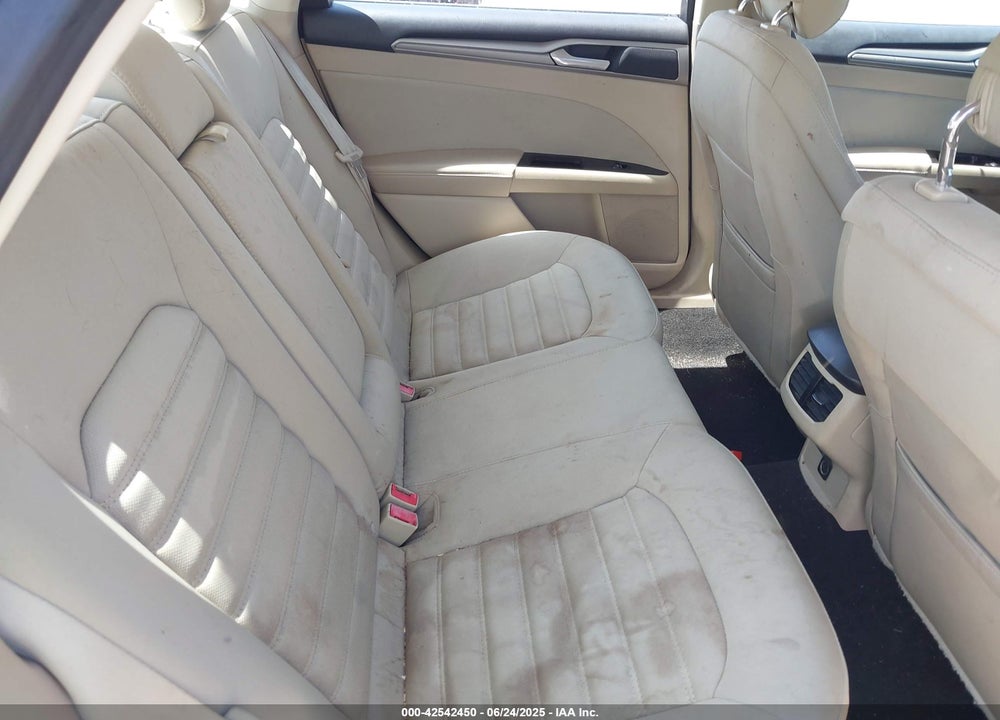 2013 FORD FUSION VIN: 3FA6P0H70DR138480
