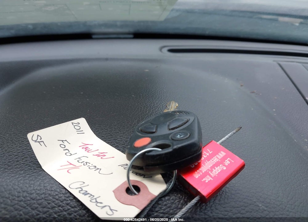 2011 FORD FUSION VIN: 3FAHP0HA5BR177468