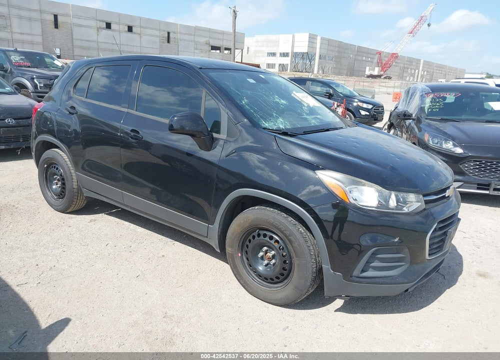 2017 CHEVROLET TRAX LS VIN: 3GNCJKSB0HL279573