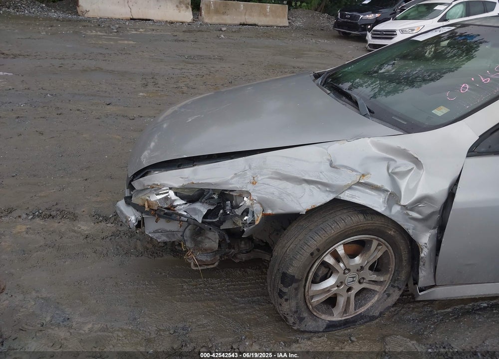 2006 HONDA ACCORD VIN: 1HGCM72756A001668