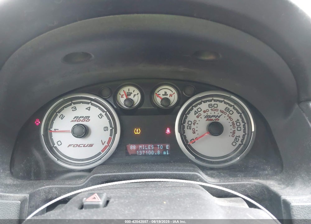 2011 FORD FOCUS VIN: 1FAHP3FN8BW121772