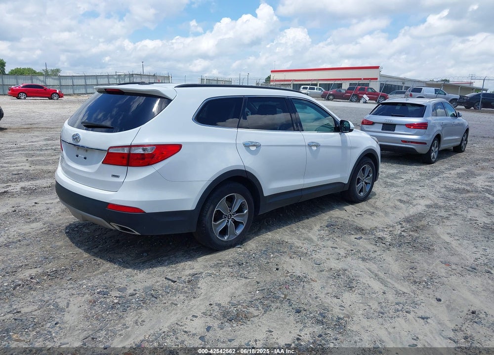 2016 HYUNDAI SANTA FE VIN: KM8SMDHF5GU149158