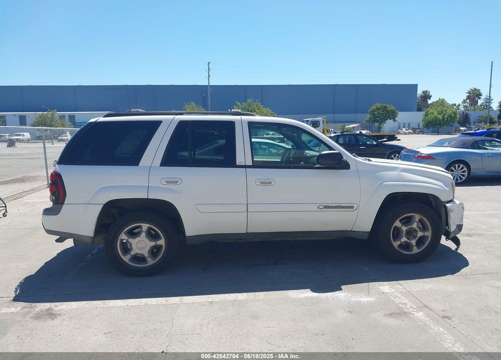 2004 CHEVROLET TRAILBLAZER LT VIN: 1GNDS13S542172315