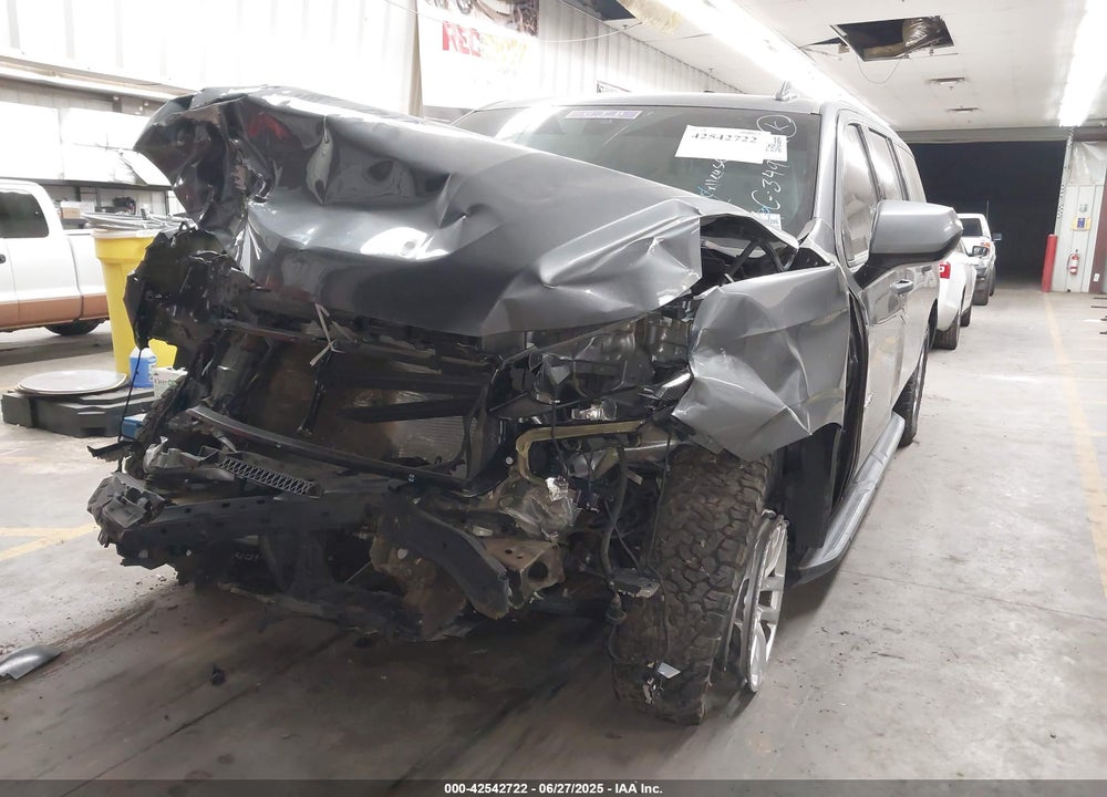 2022 CHEVROLET SUBURBAN VIN: 1GNSKBKD0NR175213