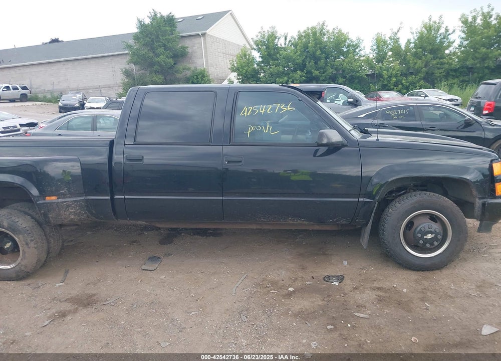 1999 CHEVROLET K3500 VIN: 1GCHK33J3XF016767