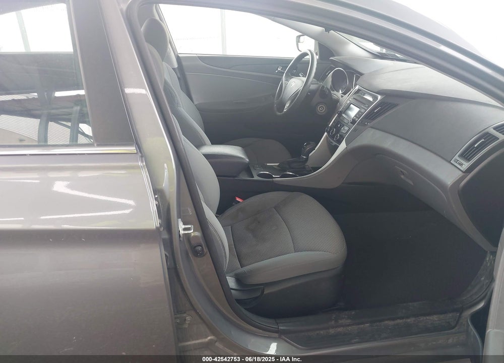 2014 HYUNDAI SONATA VIN: 5NPEB4ACXEH879159