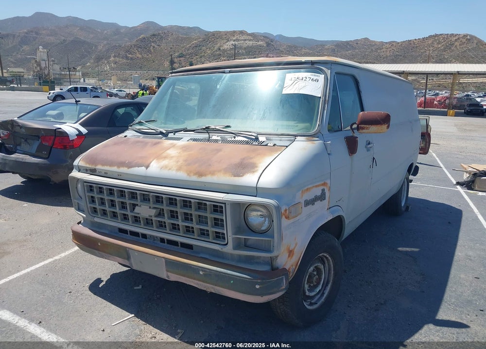 1982 CHEVROLET G10 VIN: 1GCDG15D0C7113912