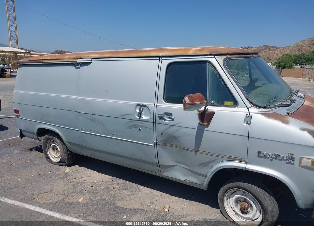 1982 CHEVROLET G10 VIN: 1GCDG15D0C7113912