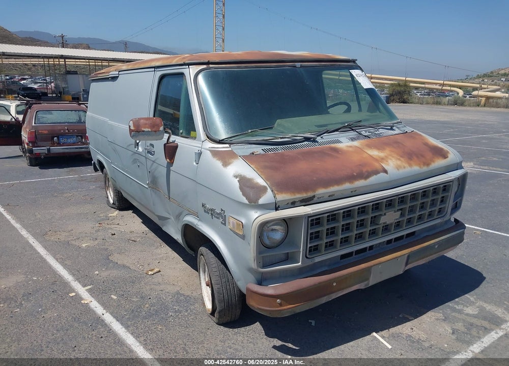 1982 CHEVROLET G10 VIN: 1GCDG15D0C7113912