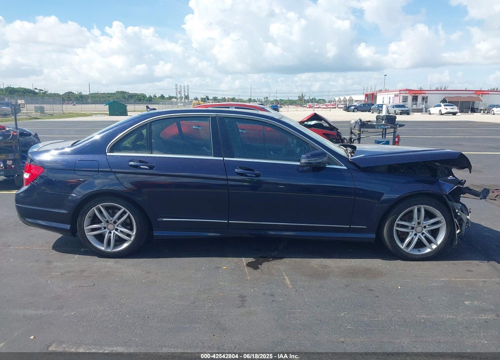 2014 MERCEDES-BENZ C 250 VIN: WDDGF4HB3EA967462