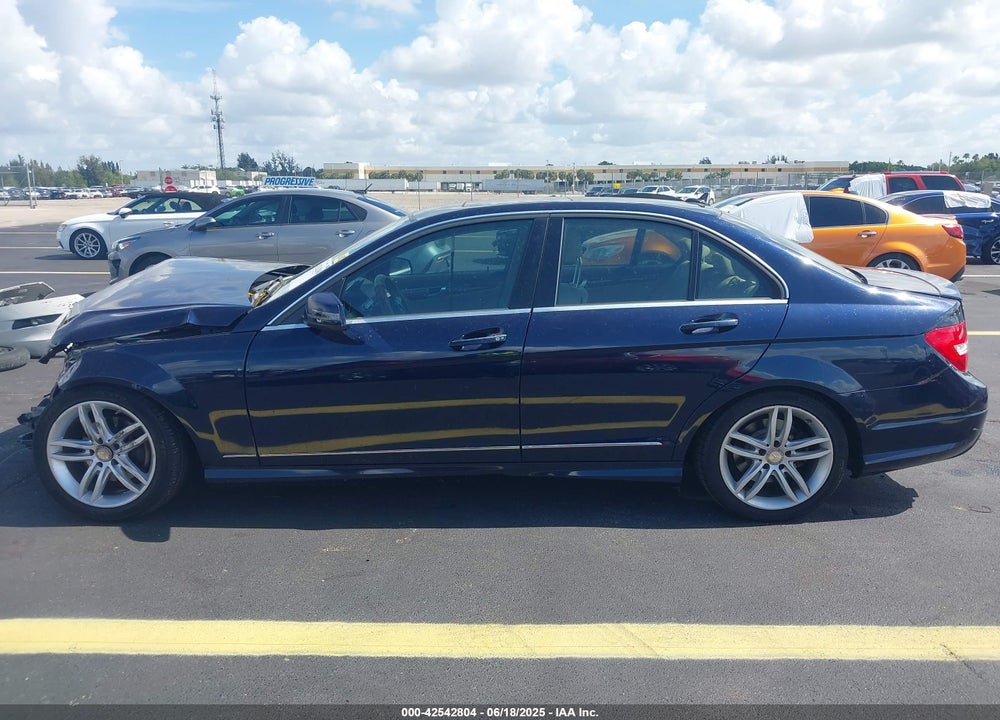 2014 MERCEDES-BENZ C 250 VIN: WDDGF4HB3EA967462