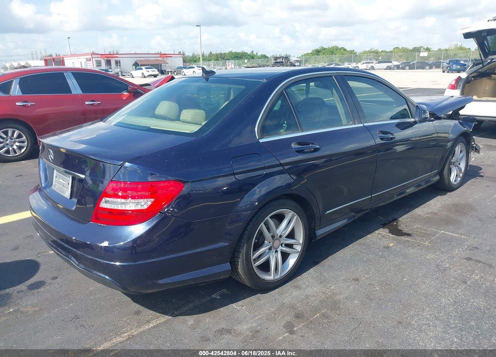 2014 MERCEDES-BENZ C 250 VIN: WDDGF4HB3EA967462
