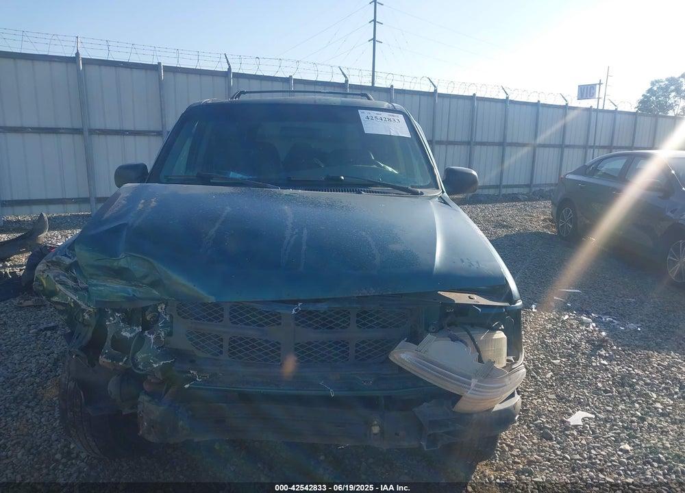 2000 FORD EXPLORER XLS VIN: 1FMZU62X3YUB73486