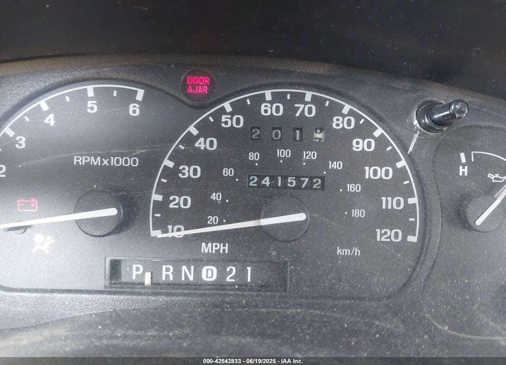 2000 FORD EXPLORER XLS VIN: 1FMZU62X3YUB73486