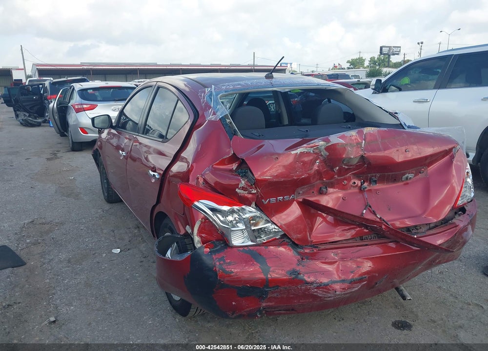 2018 NISSAN VERSA VIN: 3N1CN7AP1JL879681