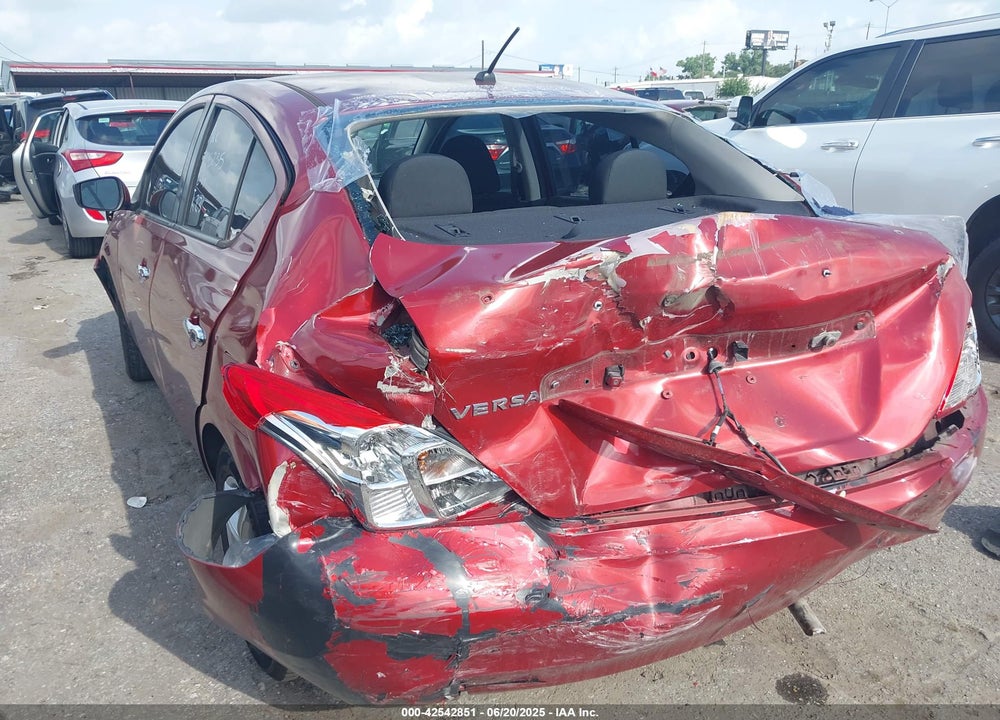 2018 NISSAN VERSA VIN: 3N1CN7AP1JL879681