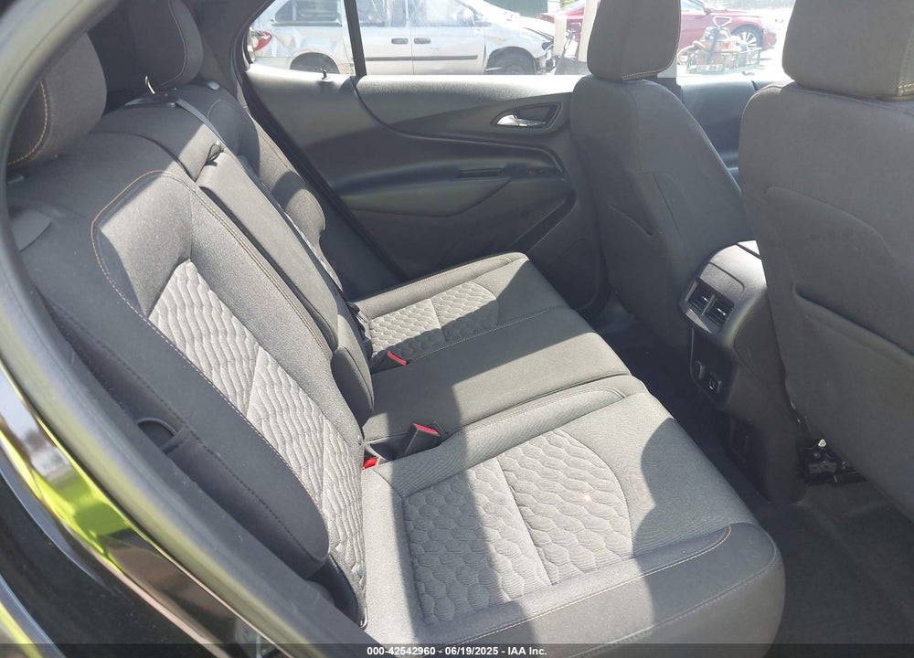2018 CHEVROLET EQUINOX VIN: 2GNAXJEV9J6112483