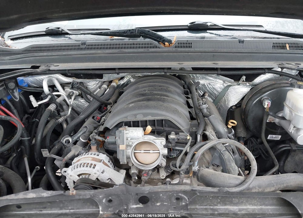2018 CHEVROLET SUBURBAN VIN: 1GNSKHKC9JR221982