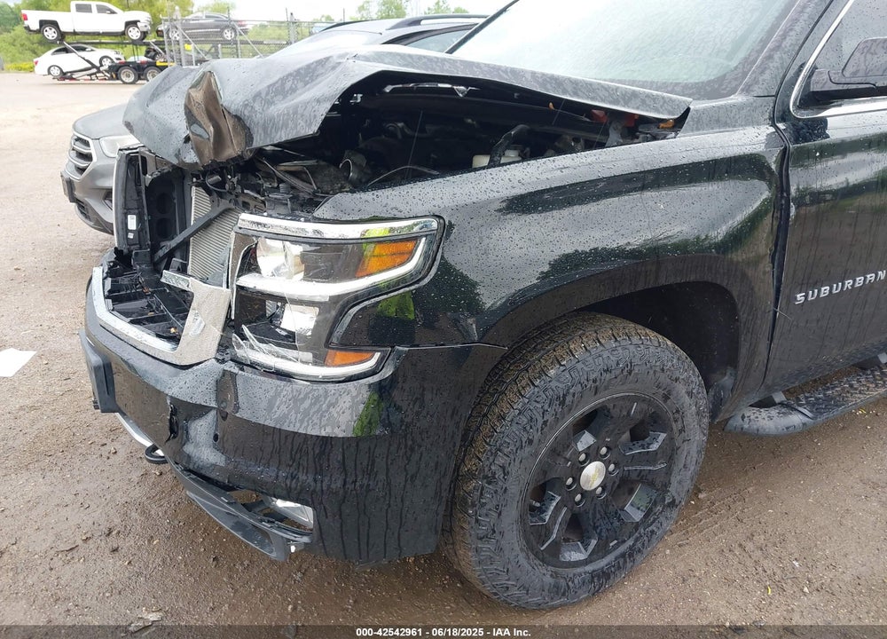 2018 CHEVROLET SUBURBAN VIN: 1GNSKHKC9JR221982
