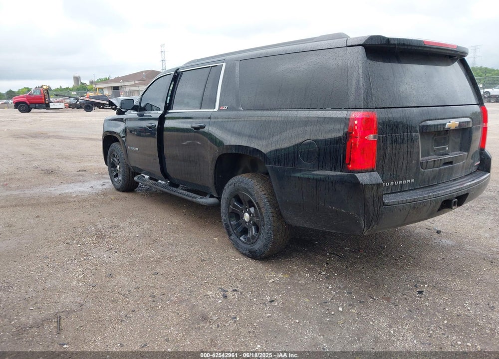 2018 CHEVROLET SUBURBAN VIN: 1GNSKHKC9JR221982