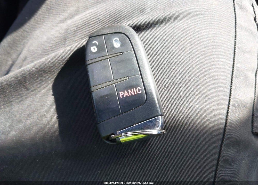 2018 JEEP RENEGADE VIN: ZACCJBAB8JPJ55880