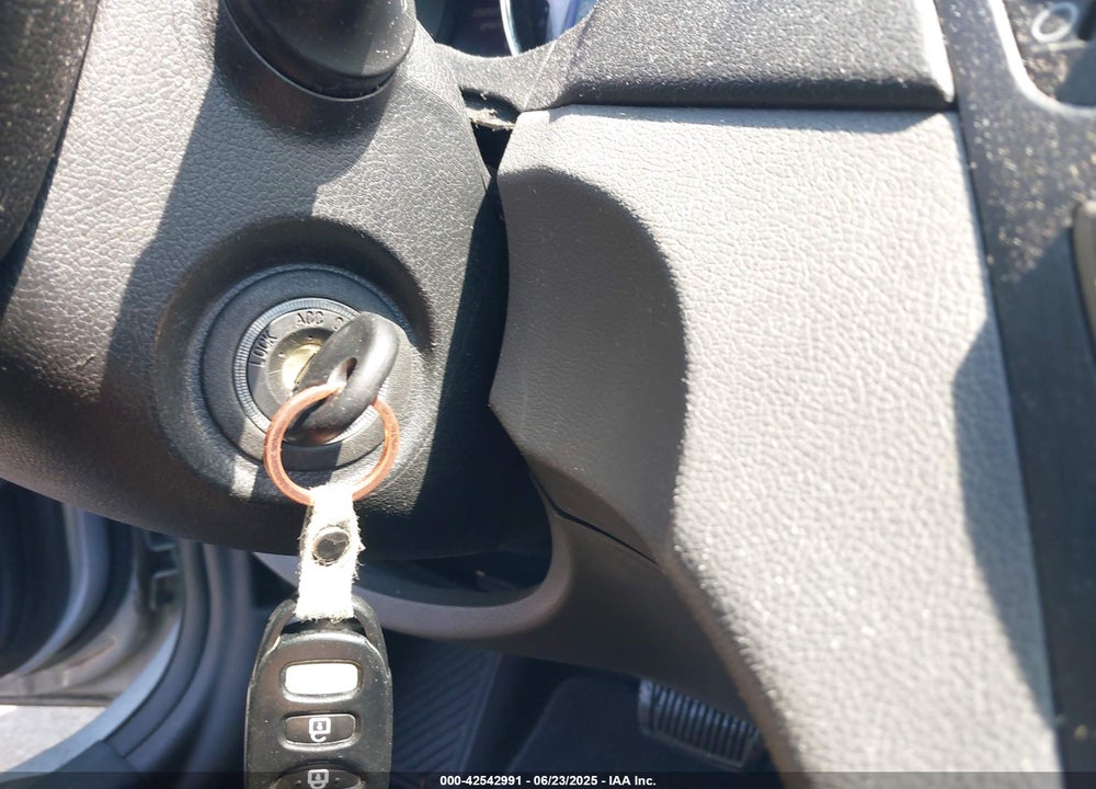 2011 HYUNDAI SONATA VIN: 5NPEB4AC4BH013906