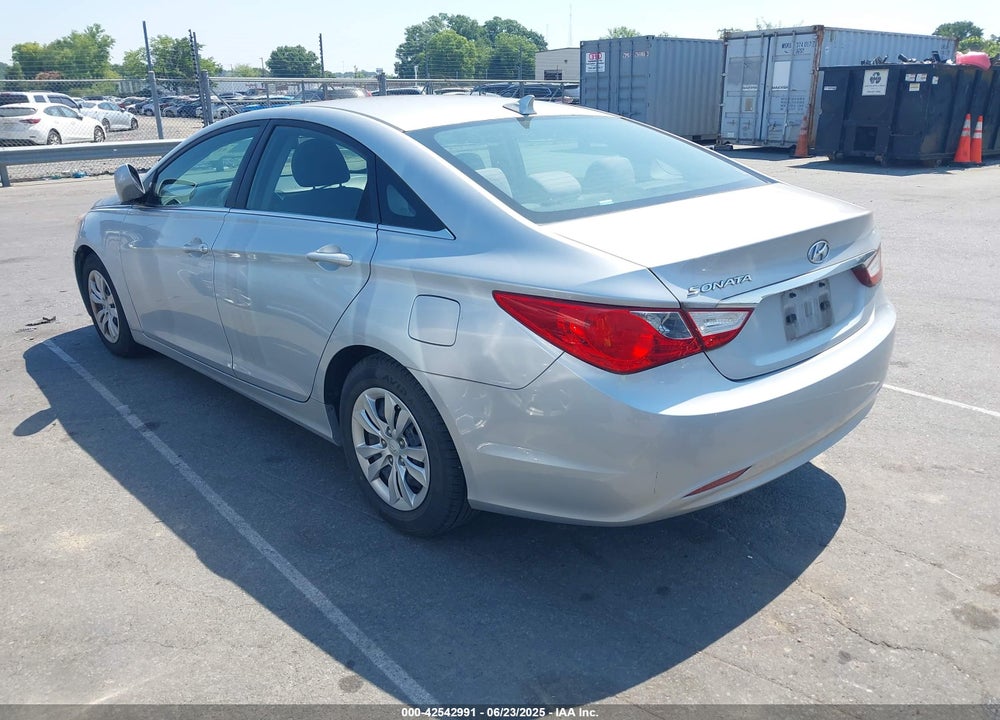 2011 HYUNDAI SONATA VIN: 5NPEB4AC4BH013906