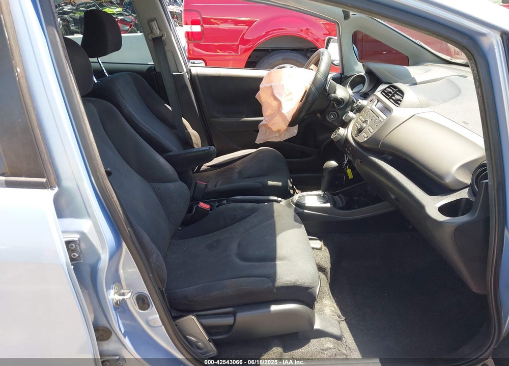 2009 HONDA FIT VIN: JHMGE88439S007689