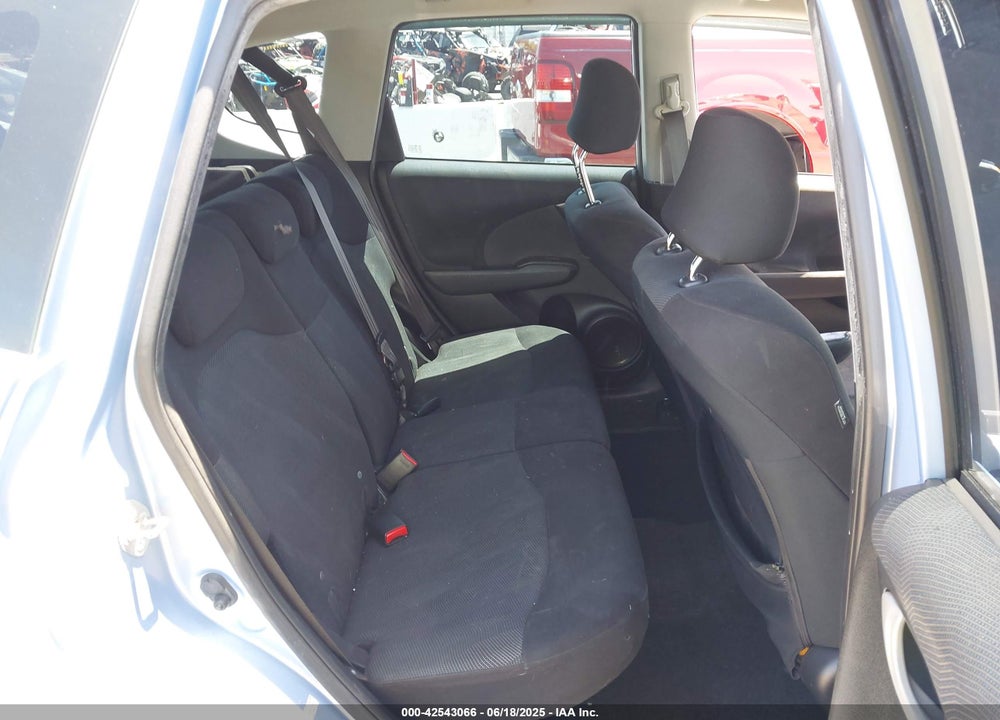 2009 HONDA FIT VIN: JHMGE88439S007689