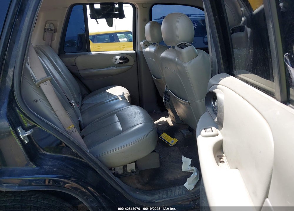 2005 CHEVROLET TRAILBLAZER LT VIN: 1GNDT13SX52291900