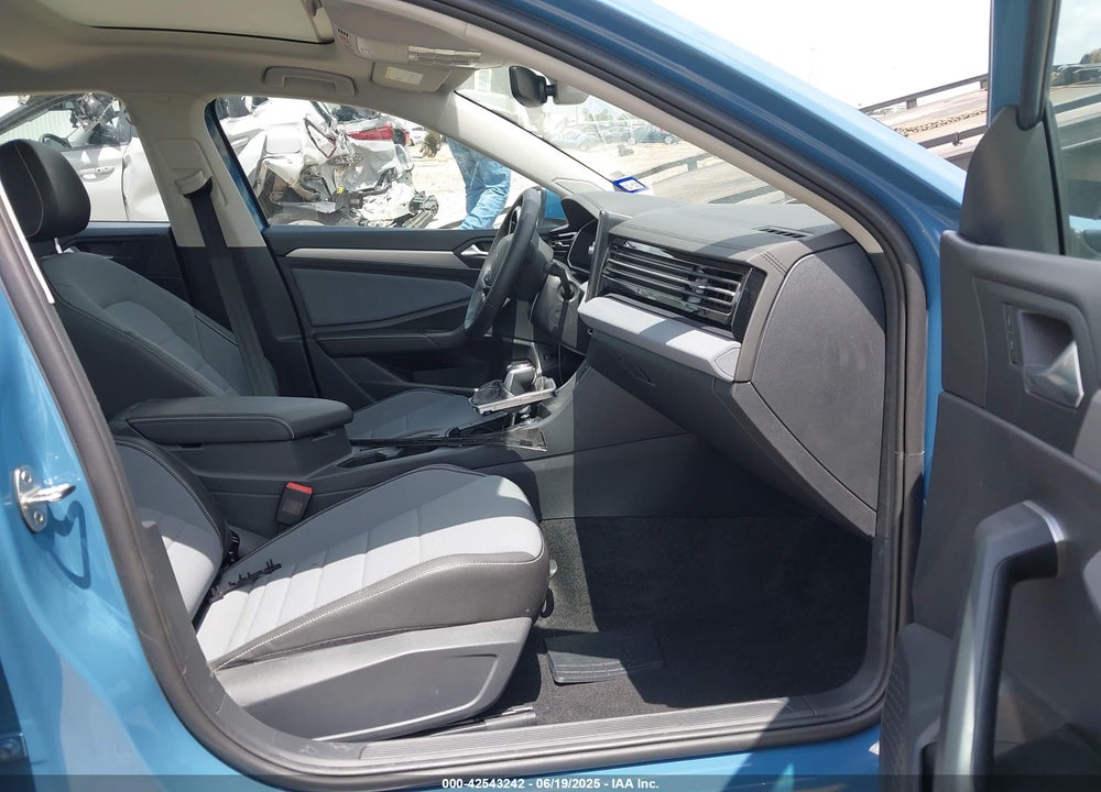 2025 VOLKSWAGEN JETTA VIN: 3VW7X7BU5SM060761