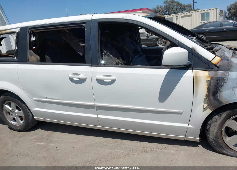 2013 DODGE GRAND CARAVAN SXT VIN: 2C4RDGCG0DR520319