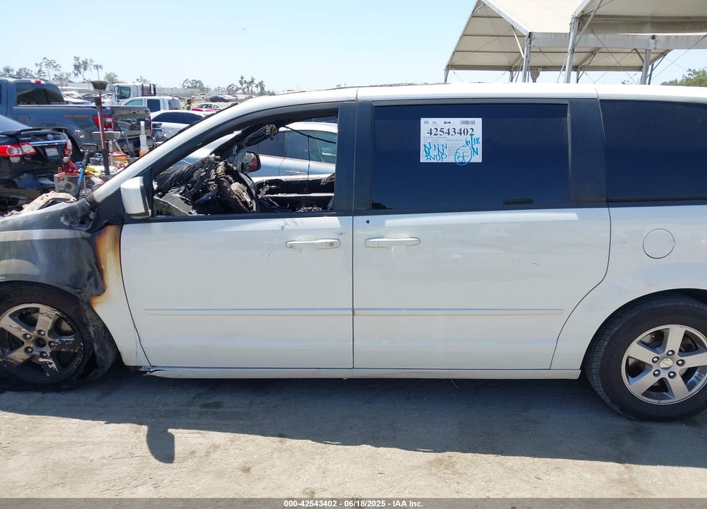 2013 DODGE GRAND CARAVAN SXT VIN: 2C4RDGCG0DR520319
