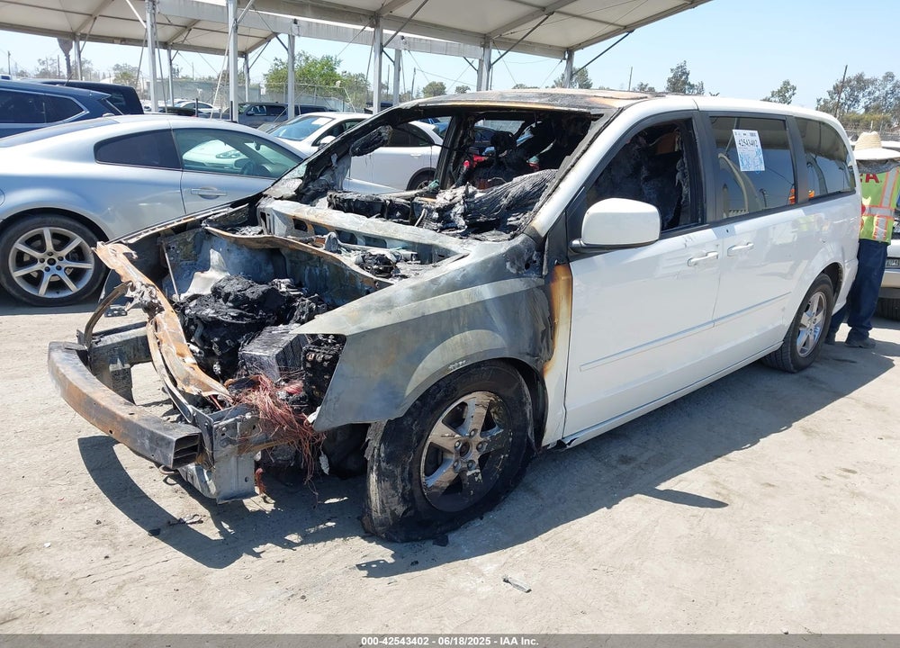 2013 DODGE GRAND CARAVAN SXT VIN: 2C4RDGCG0DR520319