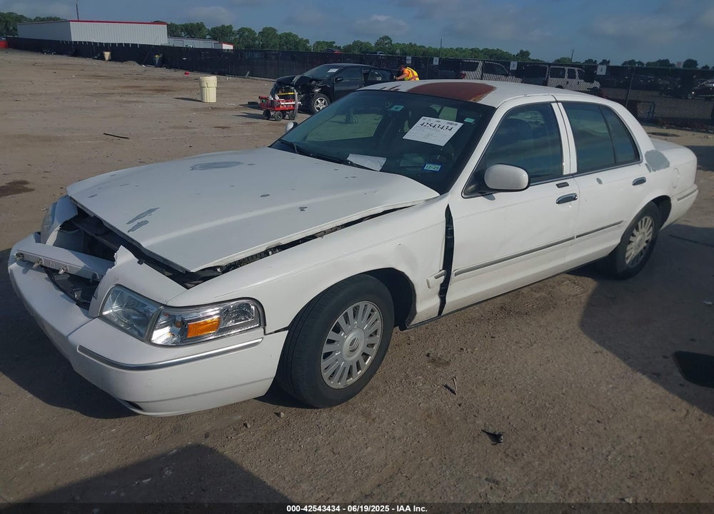 2008 MERCURY GRAND MARQUIS VIN: 2MEFM75V18X626888