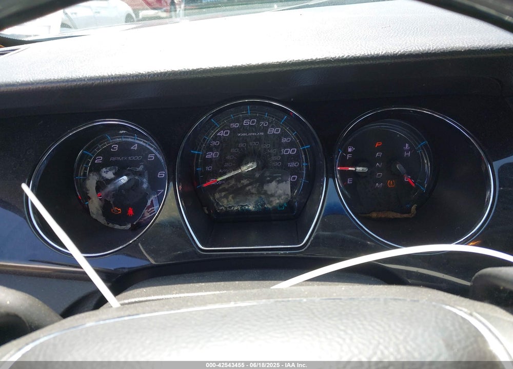2010 FORD TAURUS VIN: 1FAHP2FW7AG162745