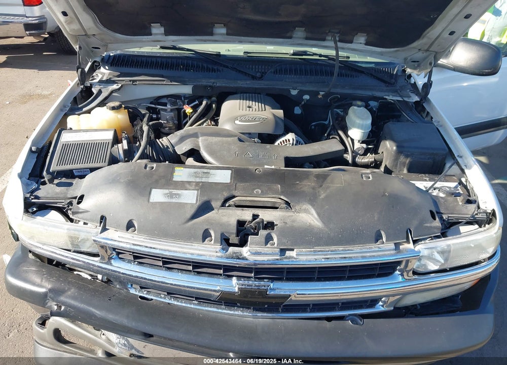 2005 CHEVROLET SUBURBAN 1500 LS VIN: 3GNEC16Z35G156200