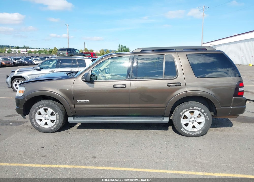 2008 FORD EXPLORER XLT VIN: 1FMEU73E98UB15609