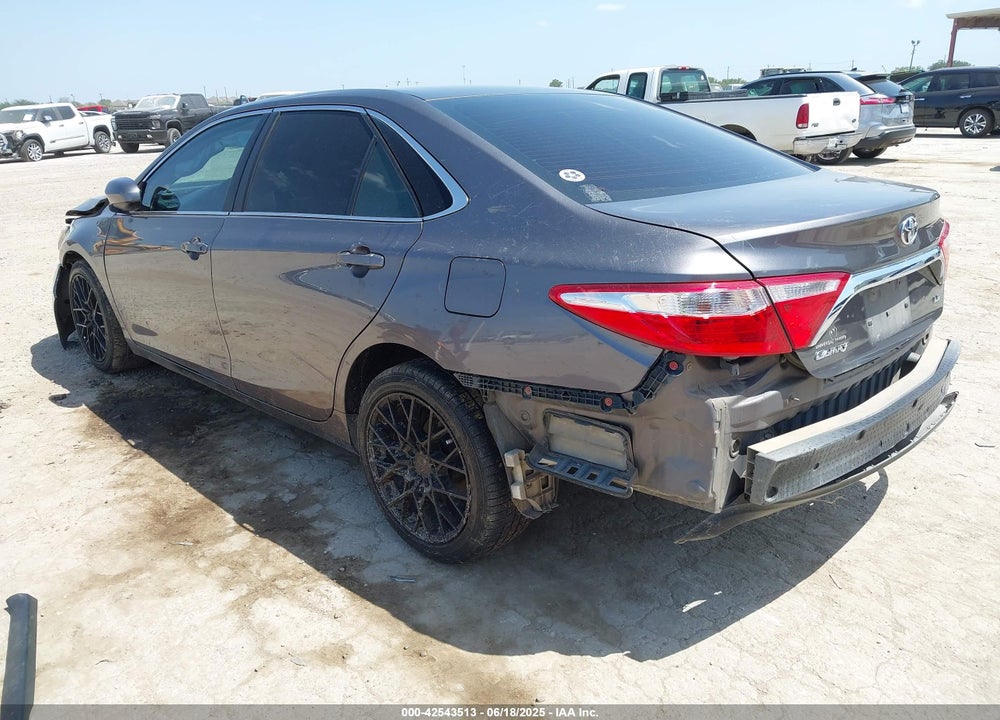2016 TOYOTA CAMRY VIN: 4T4BF1FK3GR526469