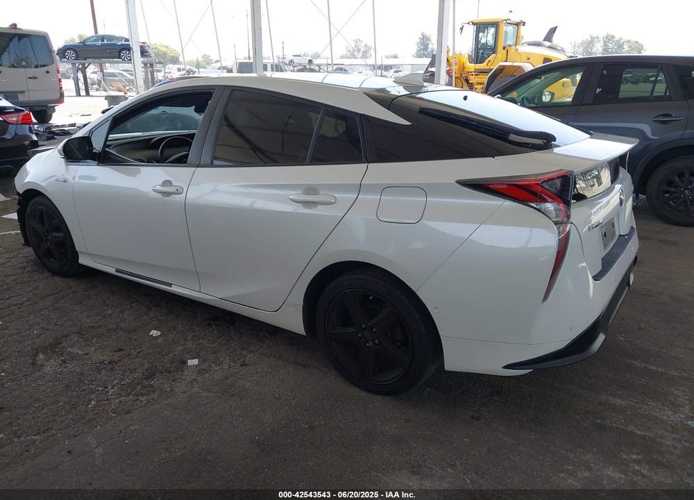 2018 TOYOTA PRIUS VIN: JTDKARFU2J3062200