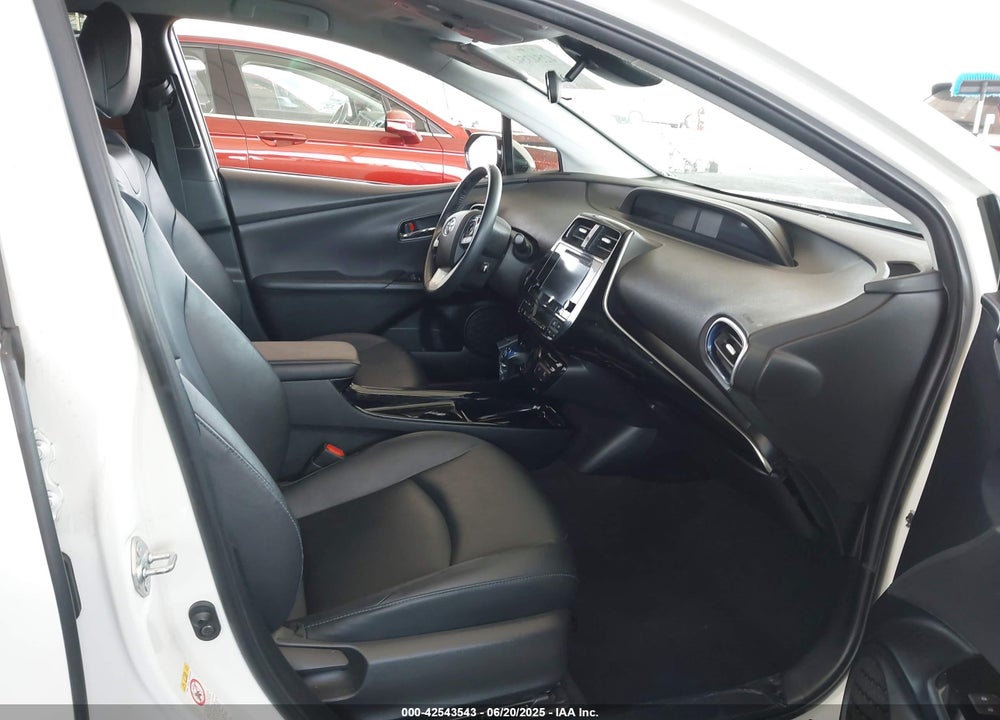 2018 TOYOTA PRIUS VIN: JTDKARFU2J3062200