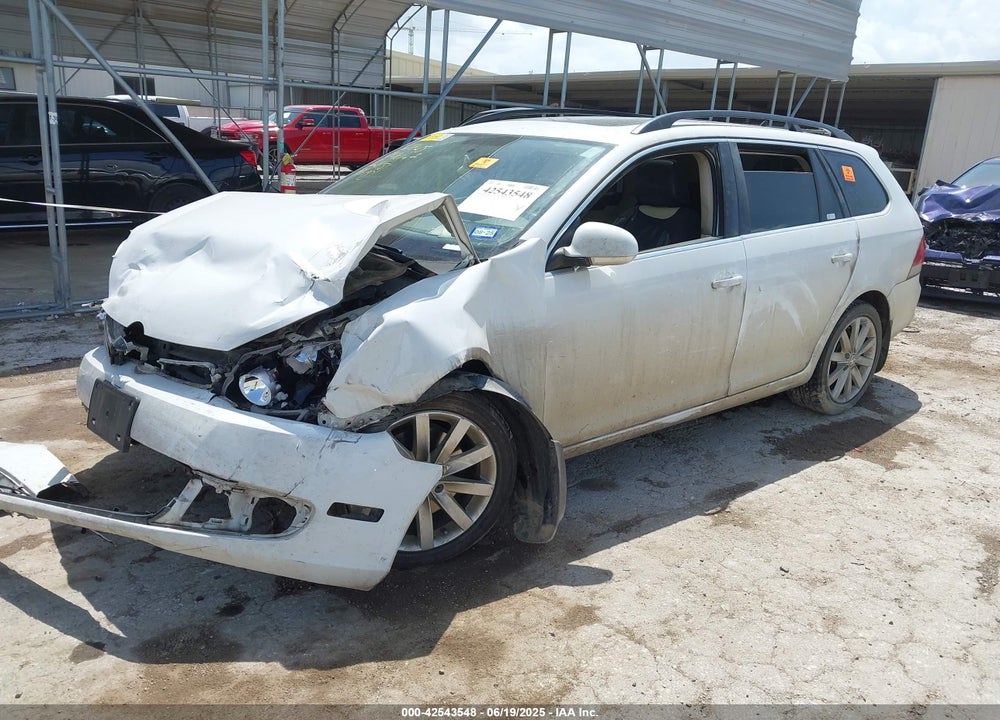 2014 VOLKSWAGEN JETTA VIN: 3VWPL7AJ2EM621151