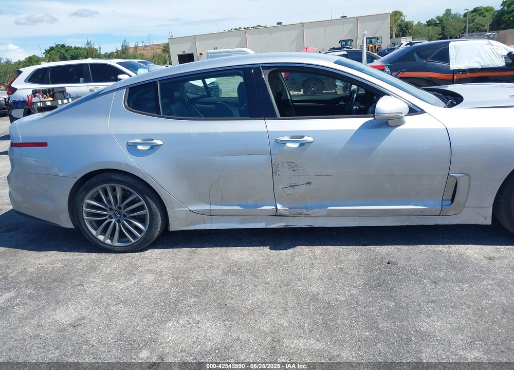2018 KIA STINGER VIN: KNAE15LA5J6035665