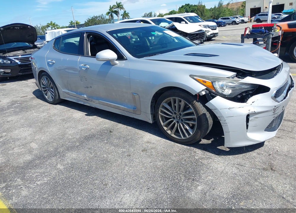 2018 KIA STINGER VIN: KNAE15LA5J6035665