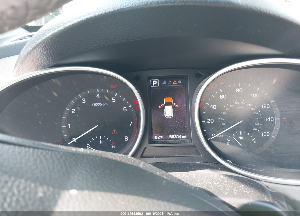 2017 HYUNDAI SANTA FE VIN: 5XYZU3LB6HG427666