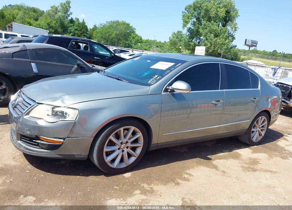 2008 VOLKSWAGEN PASSAT VIN: WVWDU73C58P065966