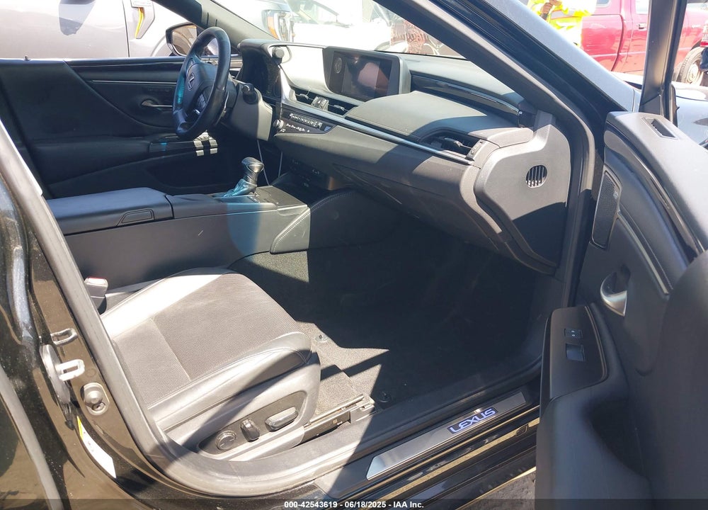2019 LEXUS ES 300H LUXURY/ULTRA LUXURY VIN: 58AB21B17KU002892